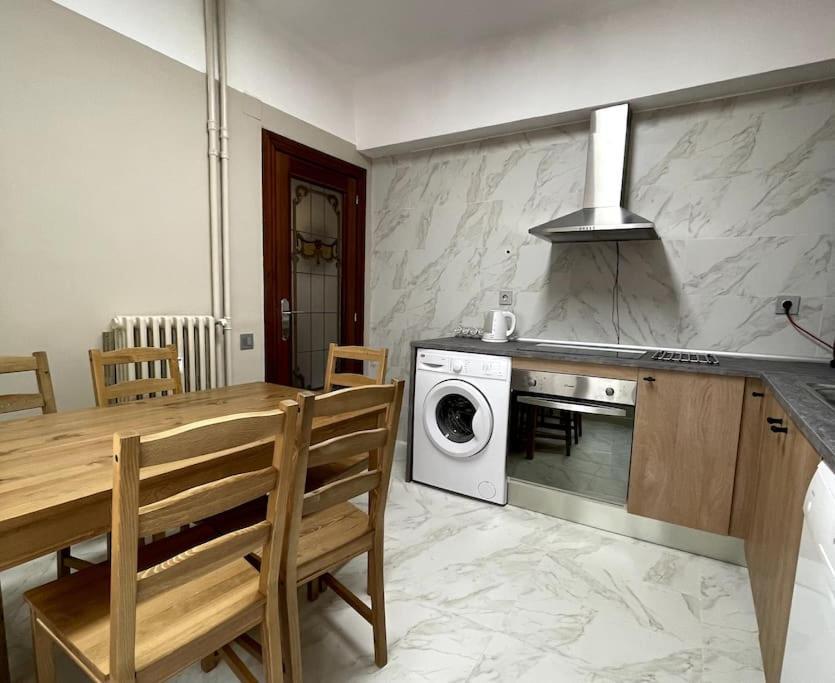 Piso Reformado En El Centro De Logrono Apartment Ngoại thất bức ảnh